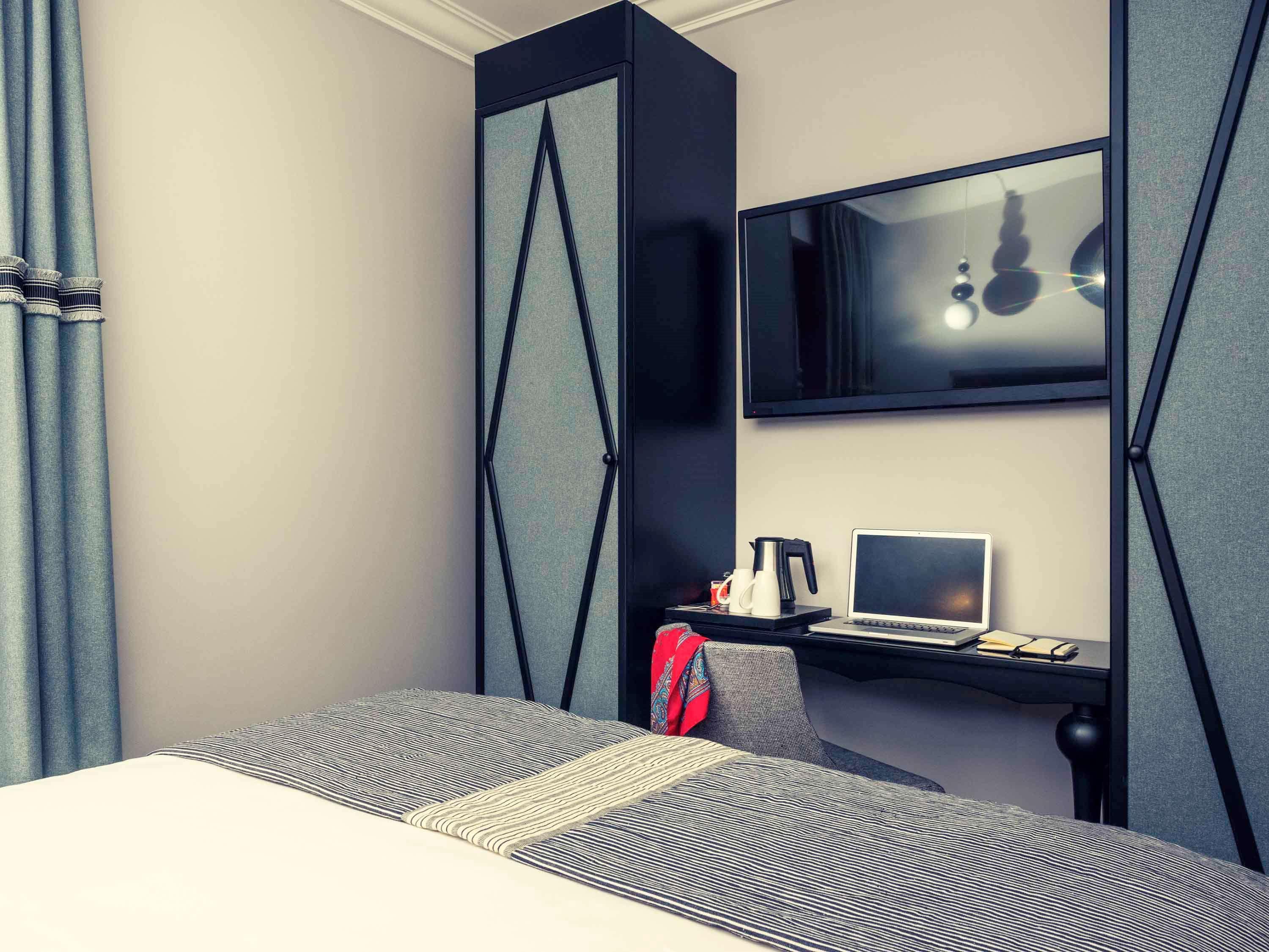 Mercure Paris Arc De Triomphe Wagram Exterior foto