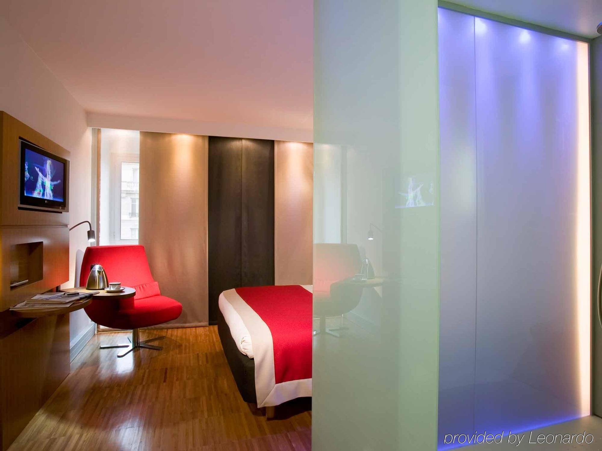 Mercure Paris Arc De Triomphe Wagram Exterior foto