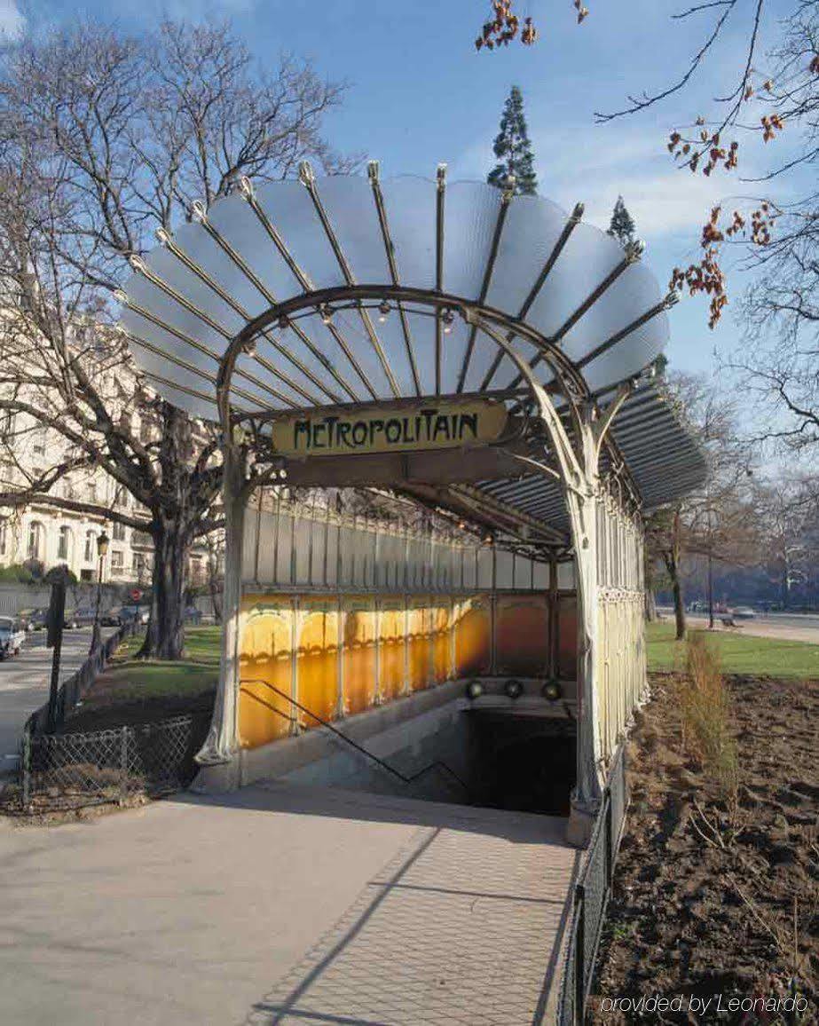 Mercure Paris Arc De Triomphe Wagram Exterior foto